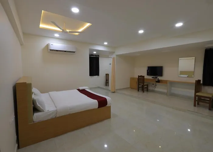 Hotel Rajam Selva