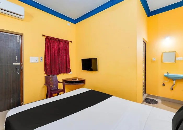 Hotel O Raghul Residency