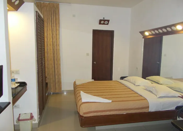 Lotus Comfort - A Pondy Hotel